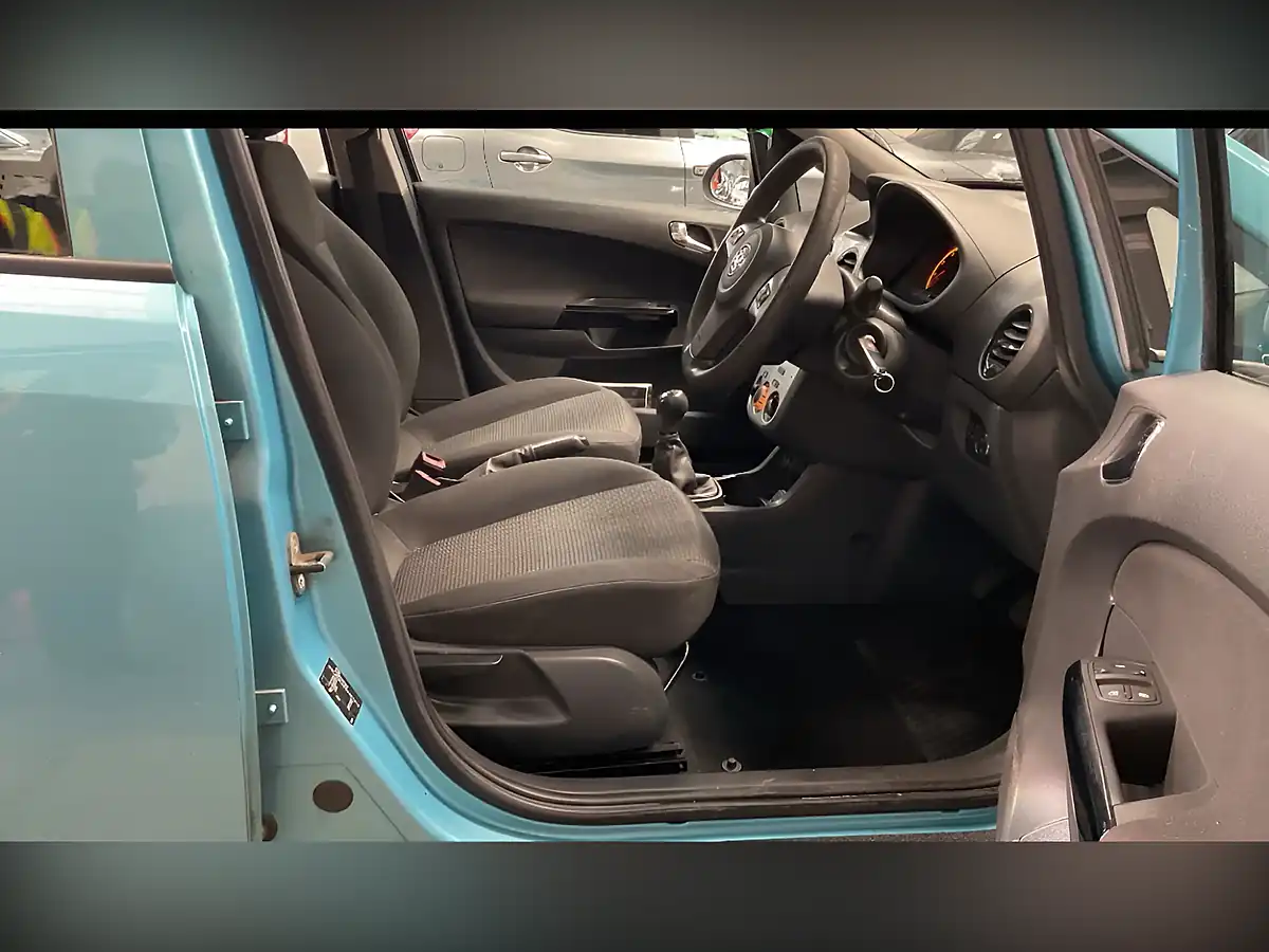 Used 2011 Vauxhall Corsa Excite Blue - Interior and Exterior details 10