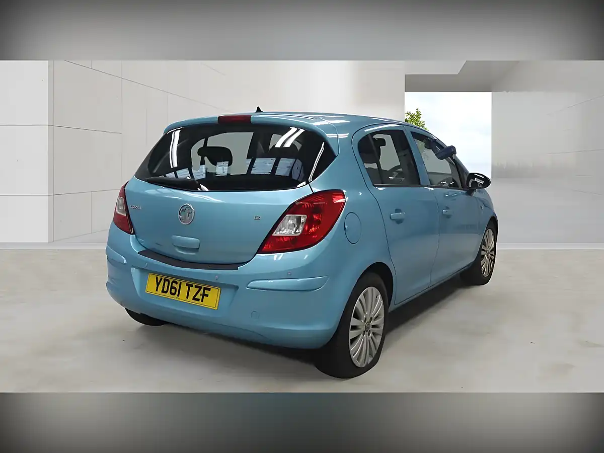 Used 2011 Vauxhall Corsa Excite Blue - Interior and Exterior details 6