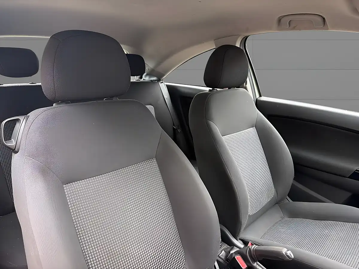 Used 2011 Vauxhall Corsa Excite Green - Interior and Exterior details 10