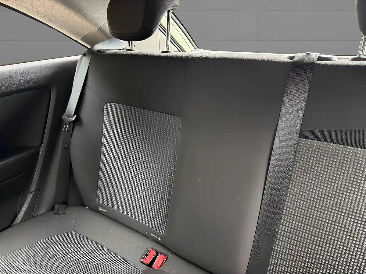 Used 2011 Vauxhall Corsa Excite Green - Interior and Exterior details 14