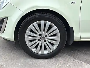 Used 2011 Vauxhall Corsa Excite Green - Interior and Exterior details 19