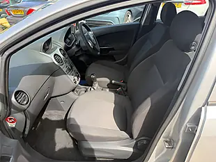Used 2011 Vauxhall Corsa Excite Silver - Interior and Exterior details 11
