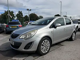 Used 2011 Vauxhall Corsa Excite Silver - Interior and Exterior details 7