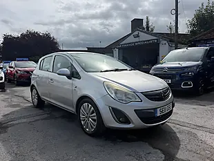 Used 2011 Vauxhall Corsa Excite Silver - Interior and Exterior details 9