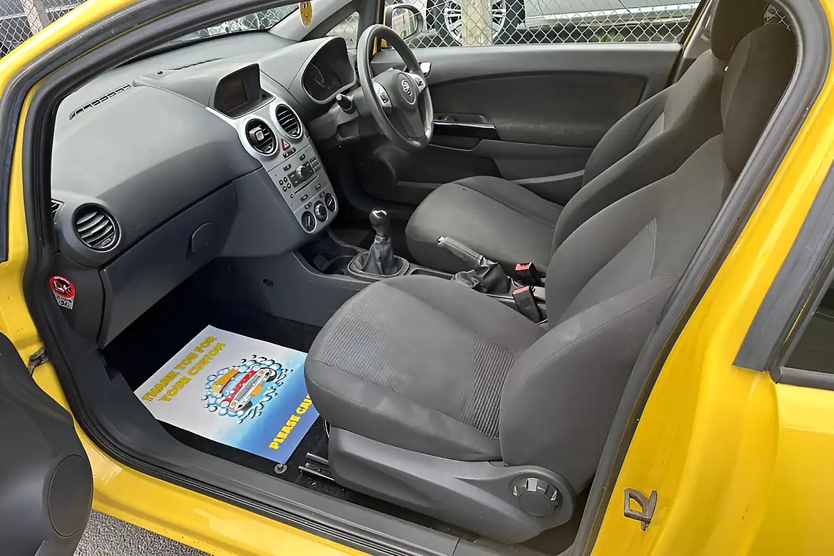 Used 2011 Vauxhall Corsa Excite Yellow - Interior and Exterior details 12