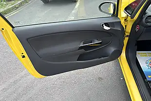 Used 2011 Vauxhall Corsa Excite Yellow - Interior and Exterior details 18