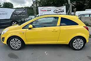 Used 2011 Vauxhall Corsa Excite Yellow - Interior and Exterior details 5