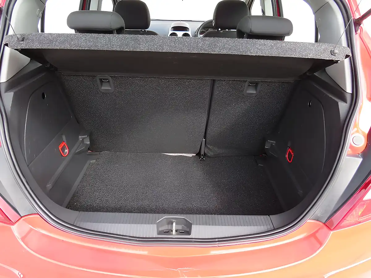 Used 2011 Vauxhall Corsa Exclusiv Red - Interior and Exterior details 10