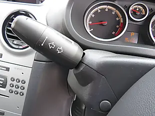 Used 2011 Vauxhall Corsa Exclusiv Red - Interior and Exterior details 13
