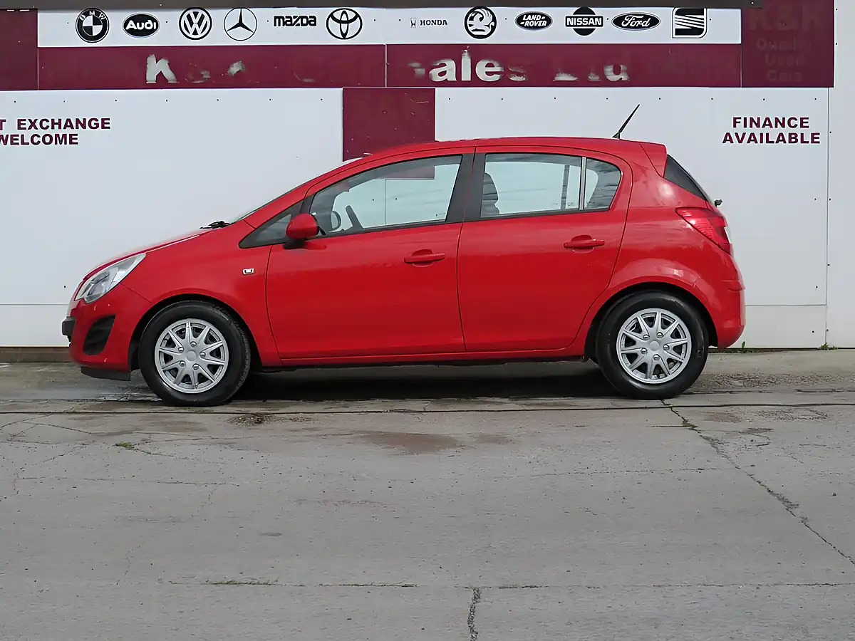 Used 2011 Vauxhall Corsa Exclusiv Red - Interior and Exterior details 5