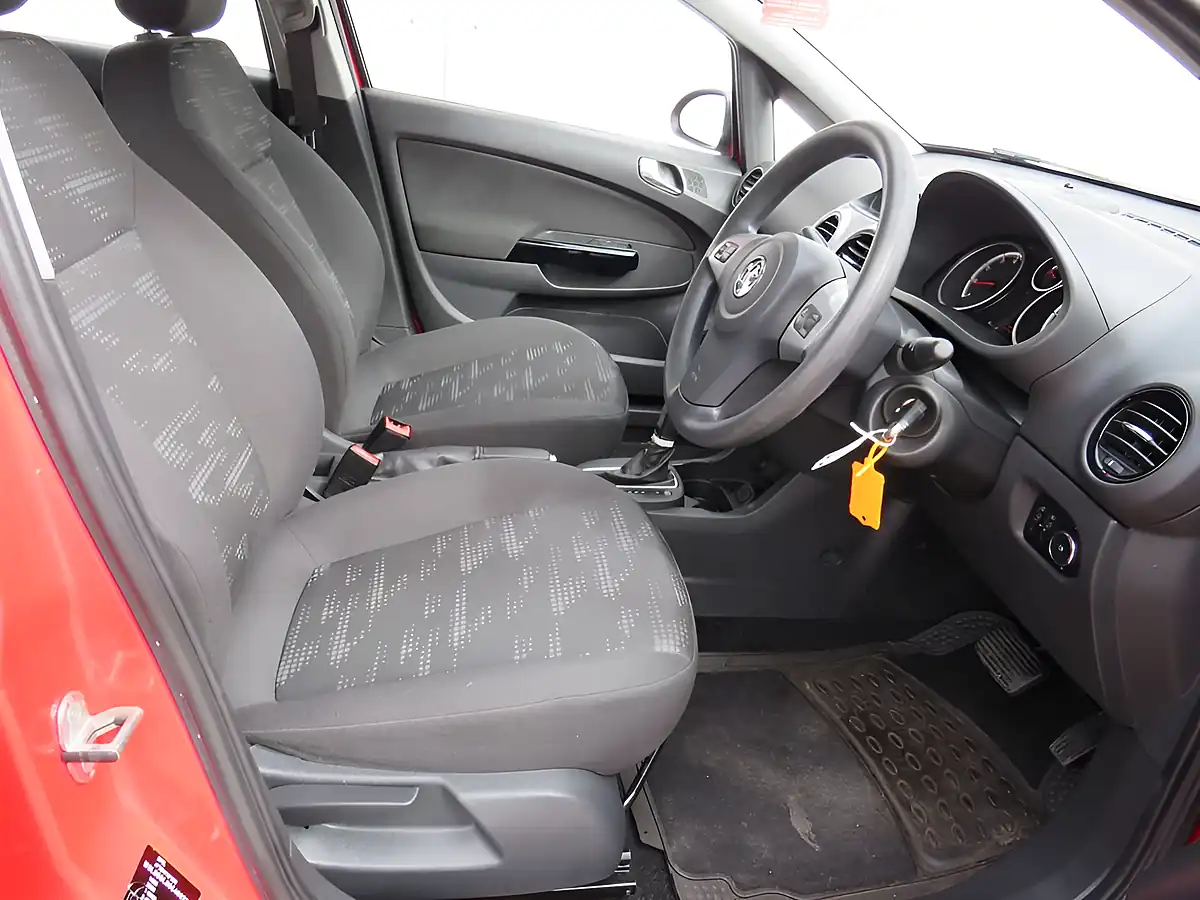 Used 2011 Vauxhall Corsa Exclusiv Red - Interior and Exterior details 7