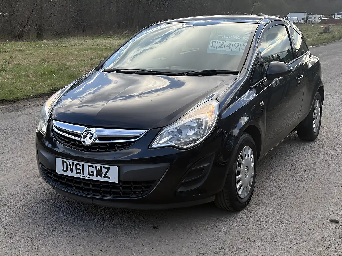 Used 2011 Vauxhall Corsa S Black - Interior and Exterior details 10