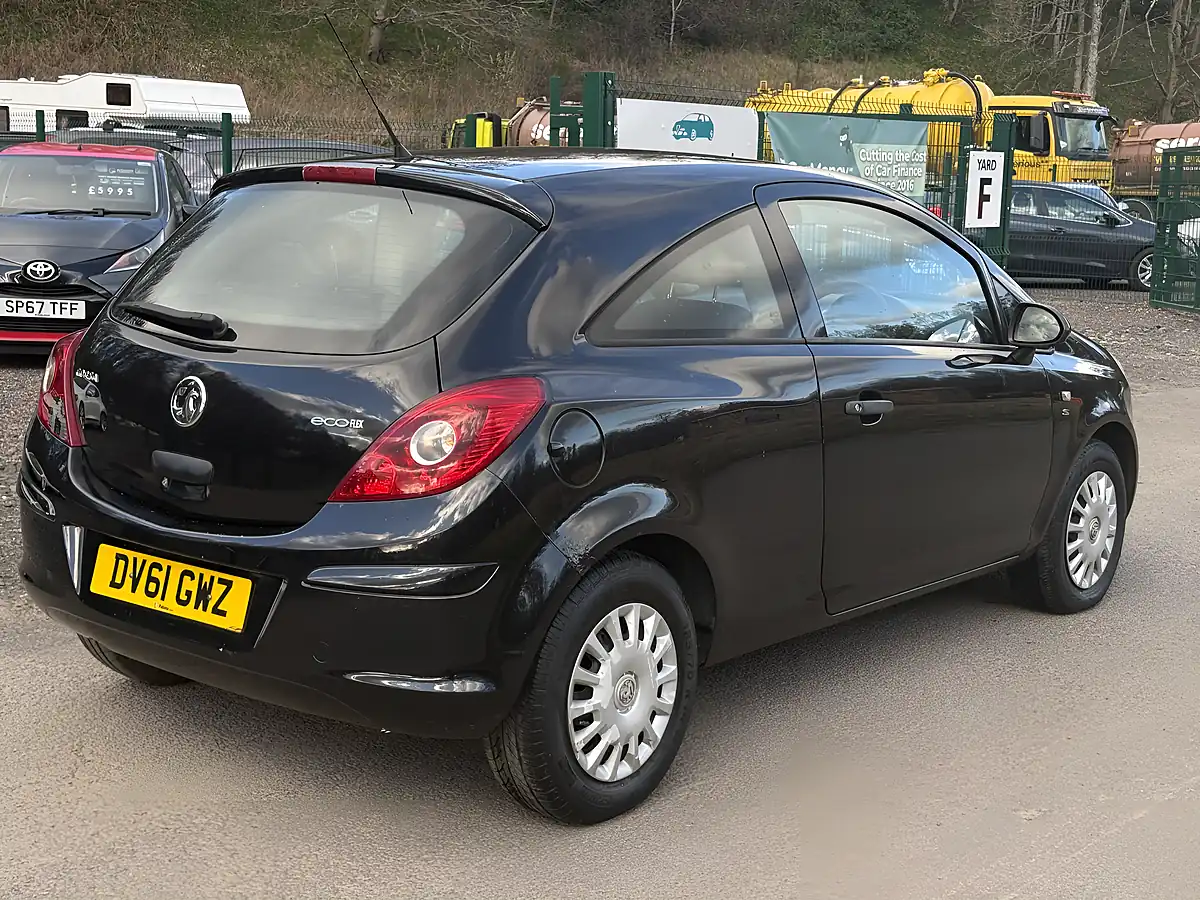 Used 2011 Vauxhall Corsa S Black - Interior and Exterior details 6
