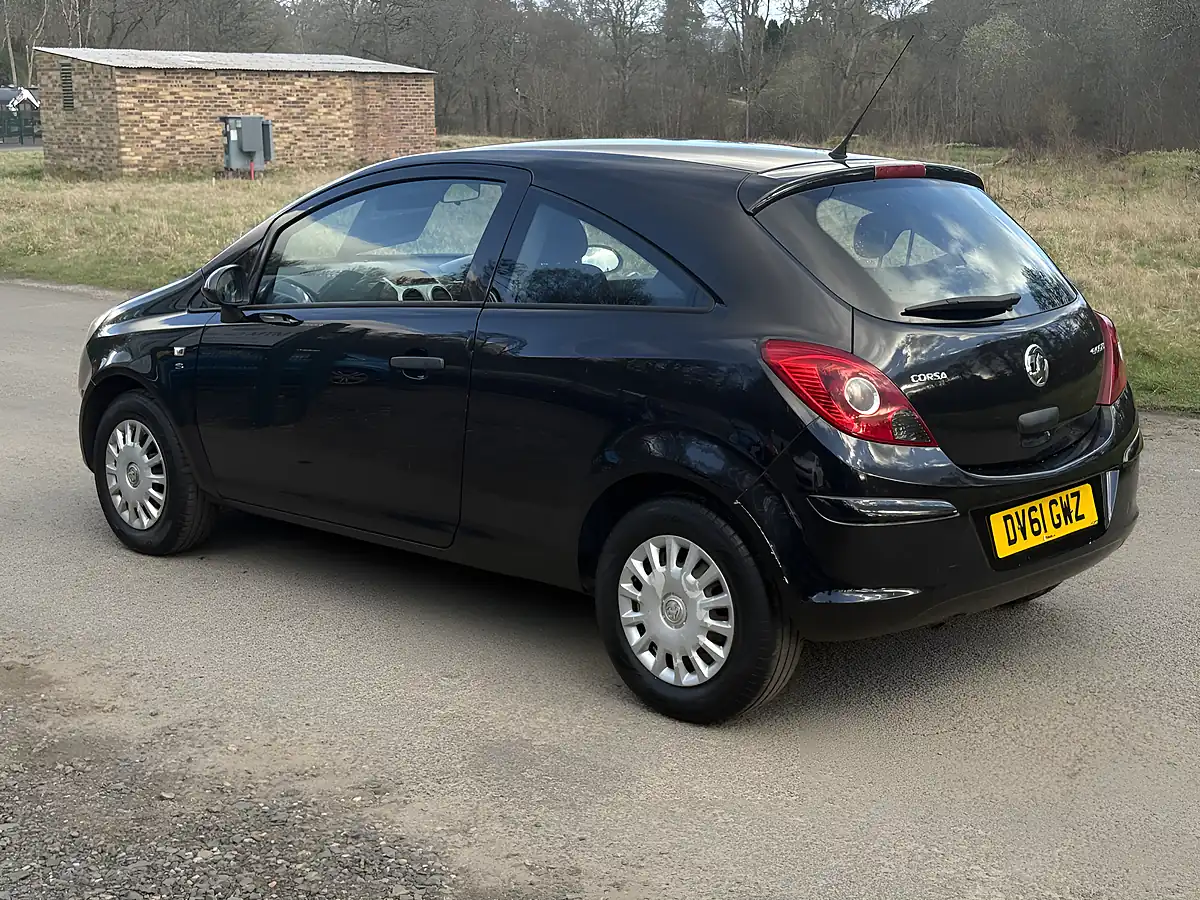 Used 2011 Vauxhall Corsa S Black - Interior and Exterior details 8