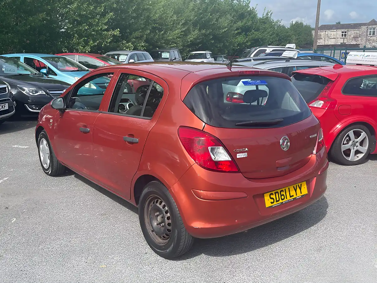 Used 2011 Vauxhall Corsa S Orange - Interior and Exterior details 5