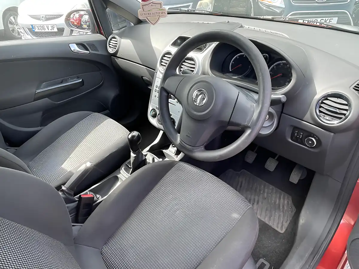Used 2011 Vauxhall Corsa S Orange - Interior and Exterior details 7