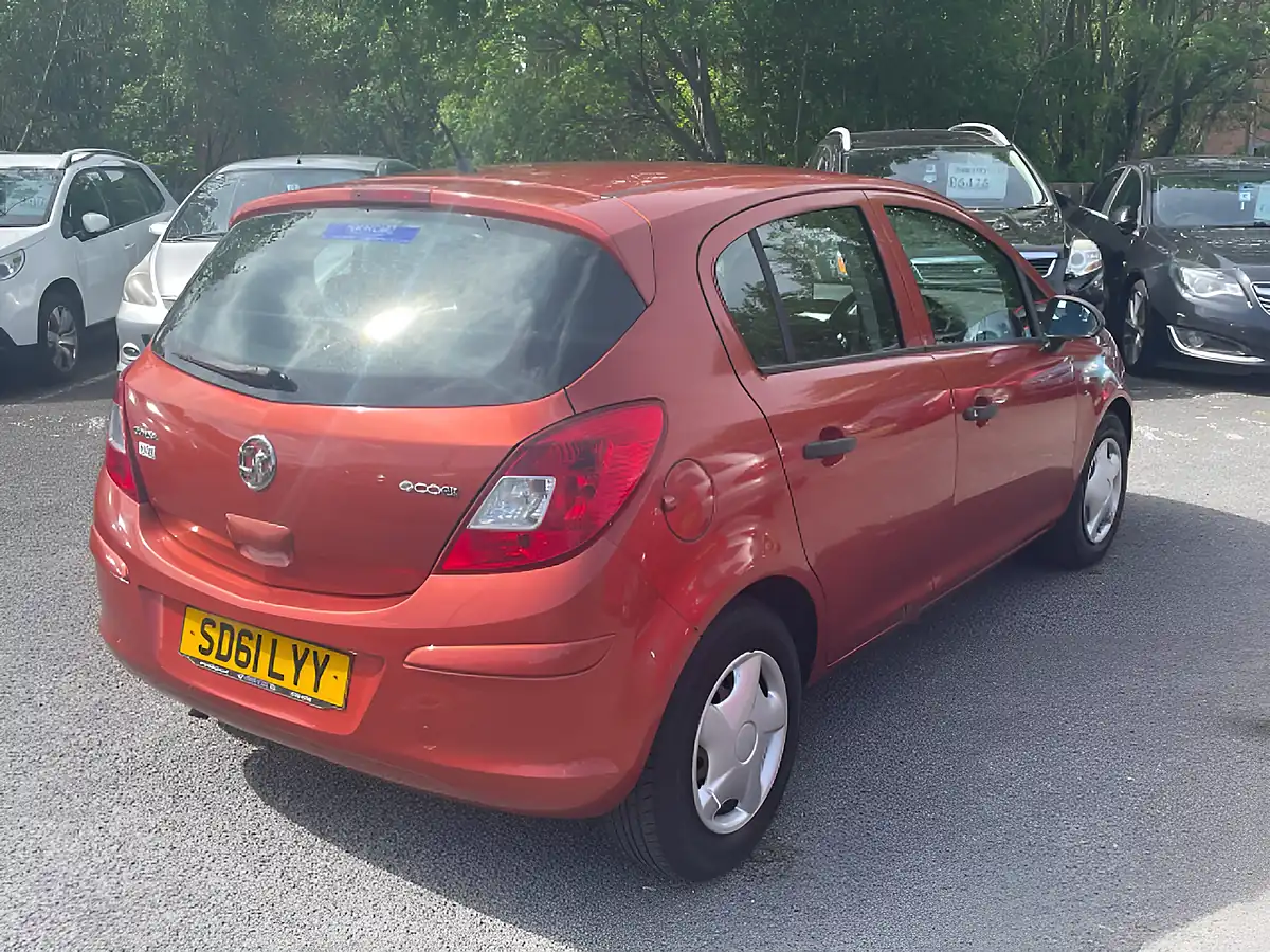Used 2011 Vauxhall Corsa S Orange - Interior and Exterior details 9