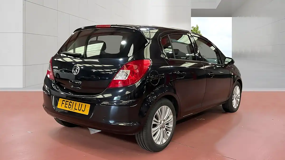 Used 2011 Vauxhall Corsa Se Black - Interior and Exterior details 14