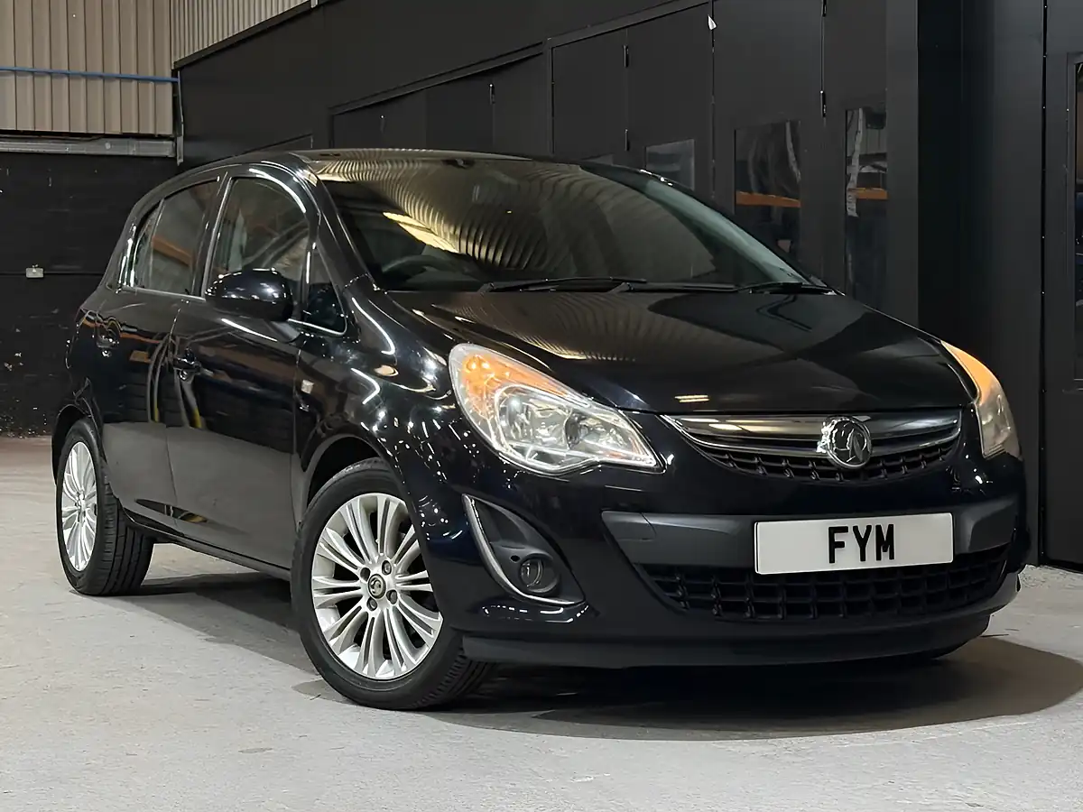 Used 2011 Vauxhall Corsa Se Black - Interior and Exterior details 3