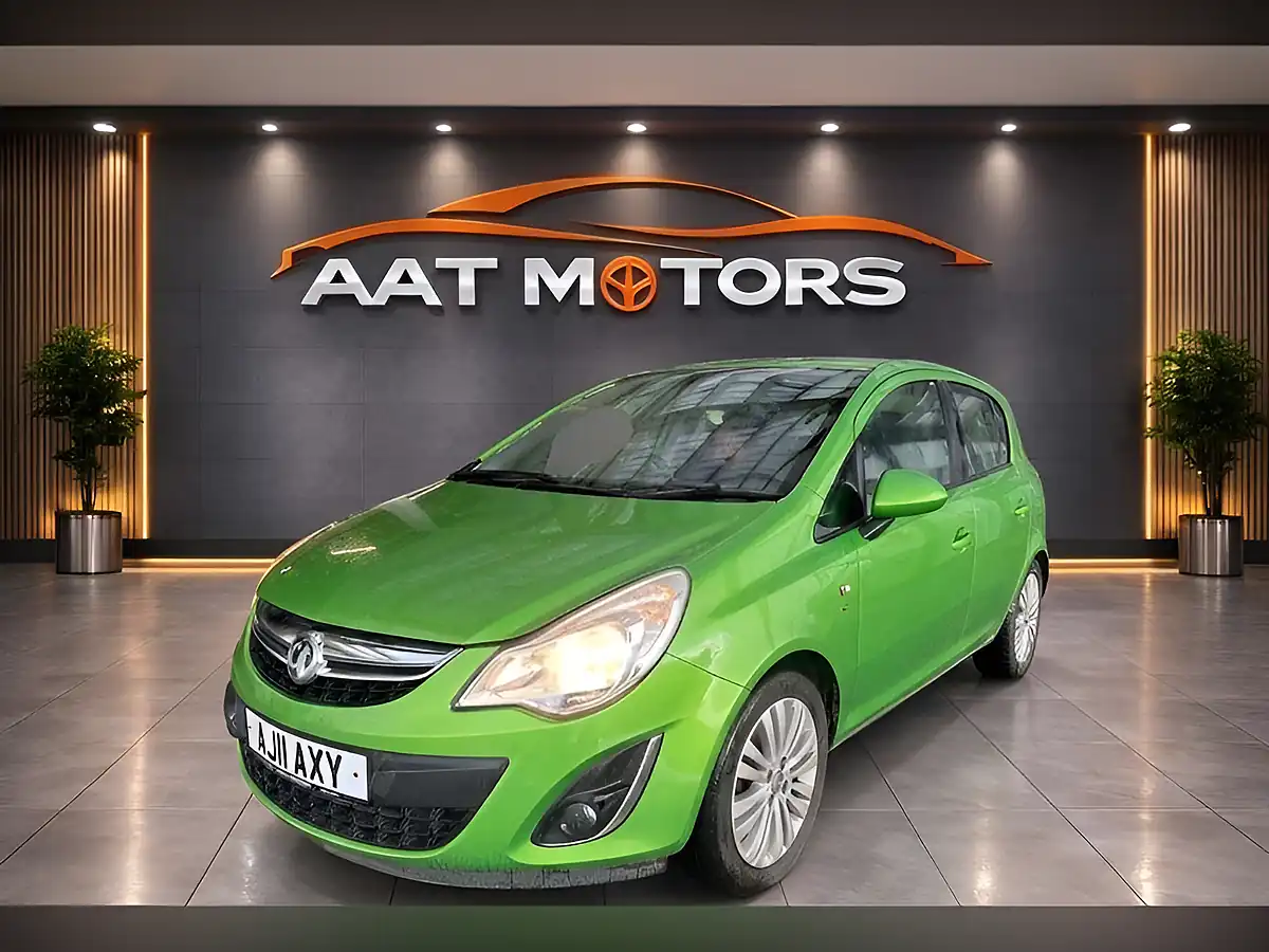 Used 2011 Vauxhall Corsa Se Green - Interior and Exterior details 3