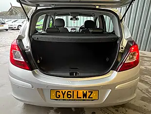 Used 2011 Vauxhall Corsa Se Silver - Interior and Exterior details 18