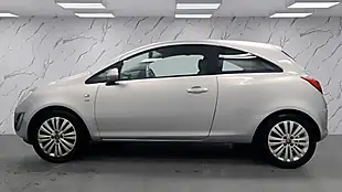 Used 2011 Vauxhall Corsa Se Silver - Interior and Exterior details 6