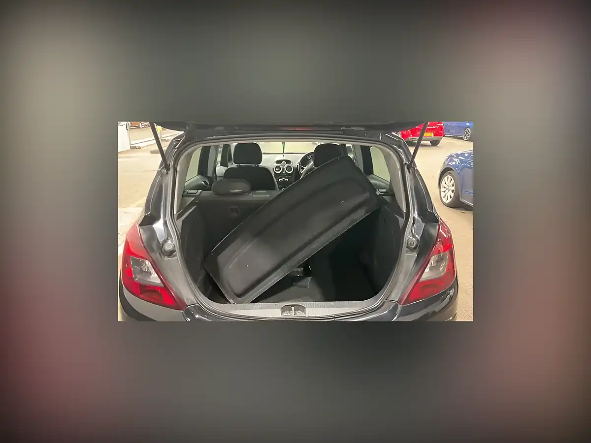 Used 2011 Vauxhall Corsa Sxi Black - Interior and Exterior details 11