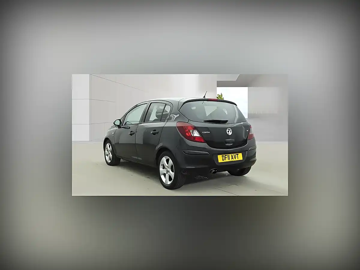 Used 2011 Vauxhall Corsa Sxi Black - Interior and Exterior details 5