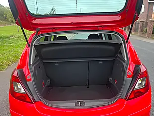 Used 2011 Vauxhall Corsa Sxi Red - Interior and Exterior details 11