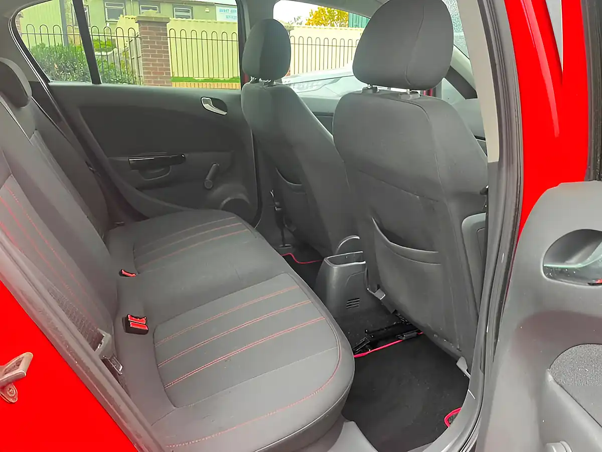 Used 2011 Vauxhall Corsa Sxi Red - Interior and Exterior details 13