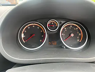 Used 2011 Vauxhall Corsa Sxi Red - Interior and Exterior details 17