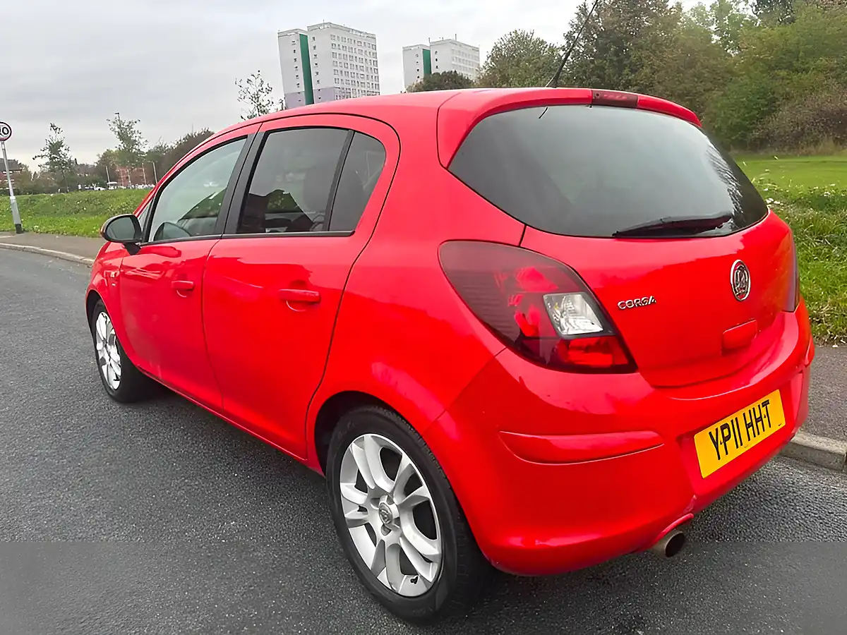 Used 2011 Vauxhall Corsa Sxi Red - Interior and Exterior details 3