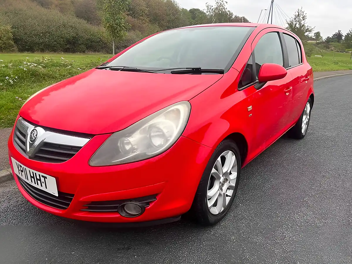 Used 2011 Vauxhall Corsa Sxi Red - Interior and Exterior details 5