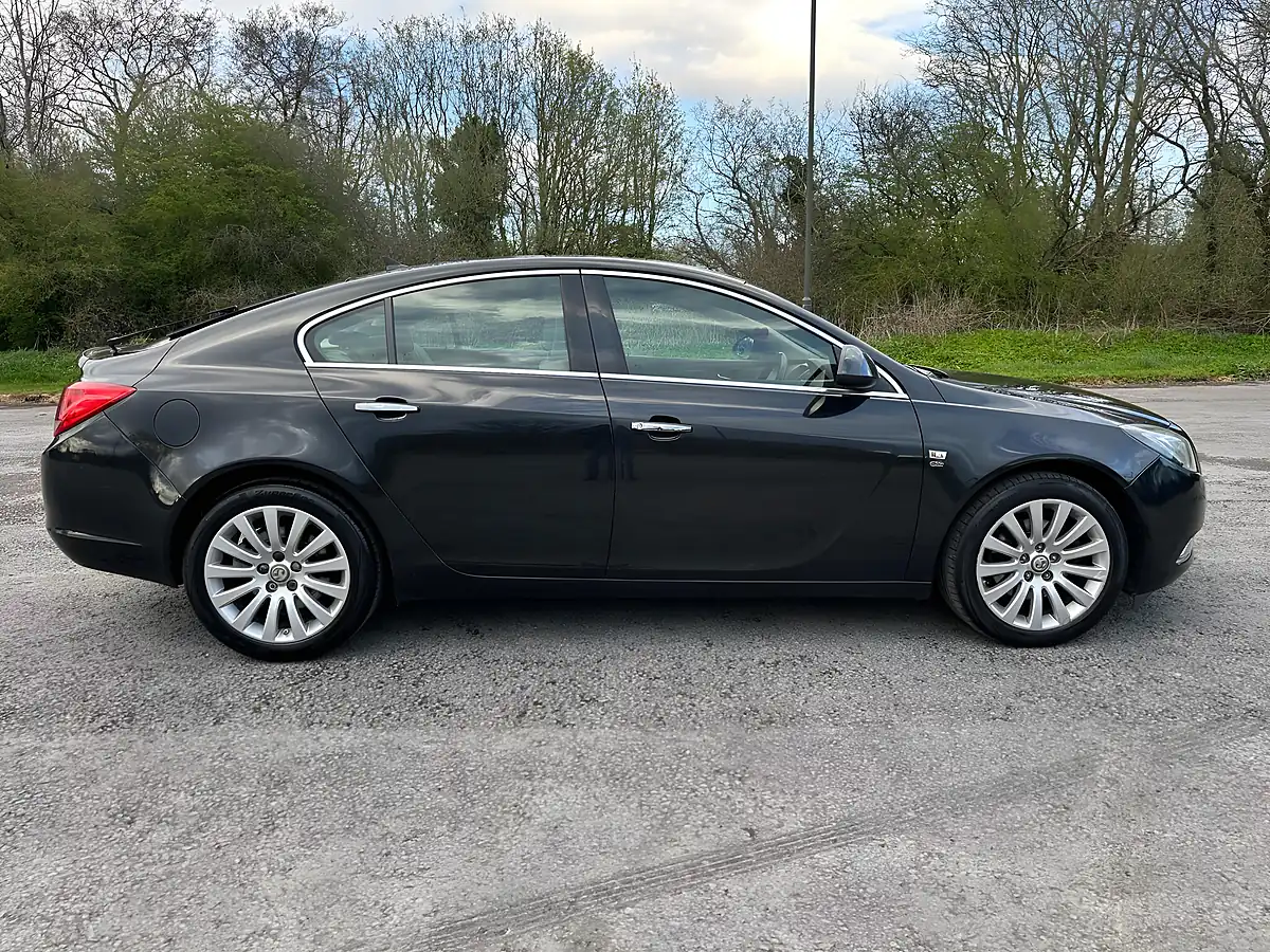 Used 2011 Vauxhall Insignia Elite Nav Black - Interior and Exterior details 4
