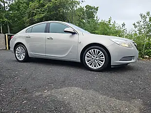 Used 2011 Vauxhall Insignia Se Nav Silver - Interior and Exterior details 4