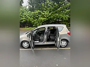 Used 2011 Vauxhall Meriva Exclusiv Brown - Interior and Exterior details 10