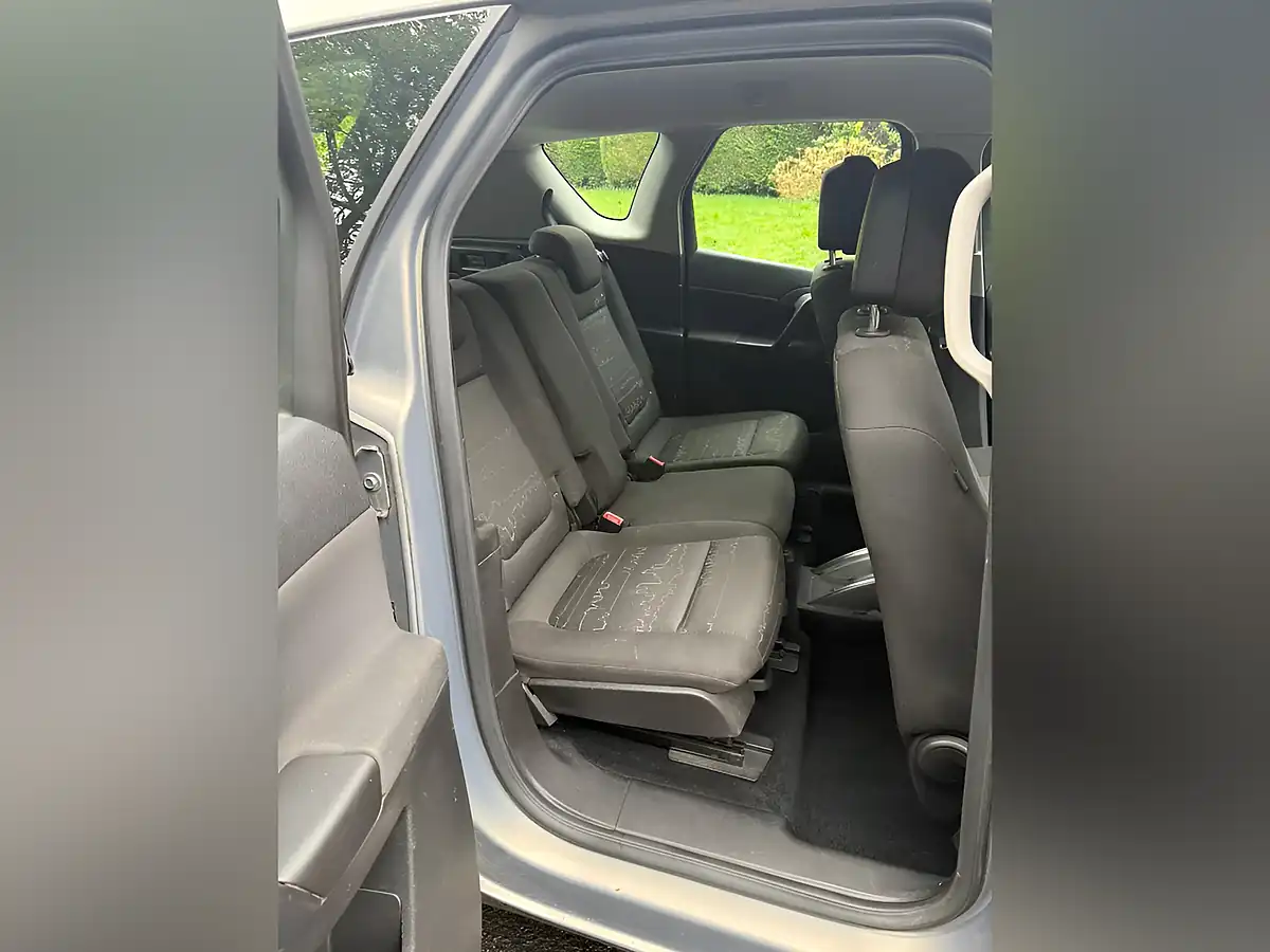 Used 2011 Vauxhall Meriva Exclusiv Brown - Interior and Exterior details 12