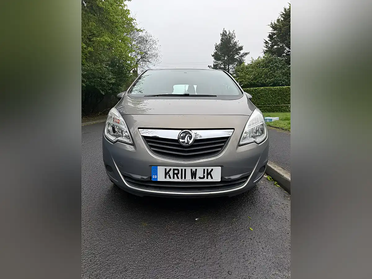 Used 2011 Vauxhall Meriva Exclusiv Brown - Interior and Exterior details 8