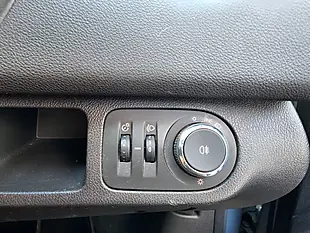 Used 2011 Vauxhall Meriva Exclusiv Brown - Interior and Exterior details 11