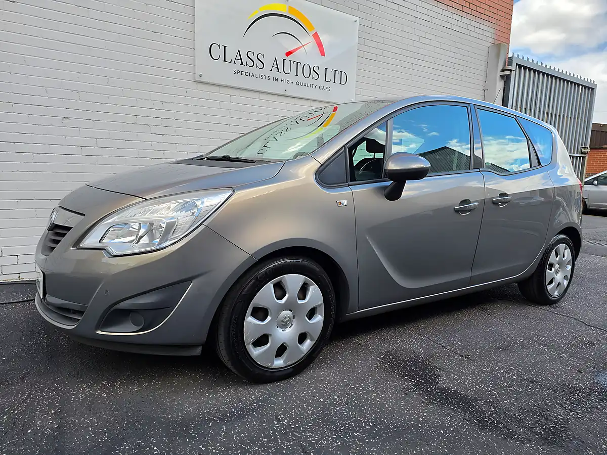 Used 2011 Vauxhall Meriva Exclusiv Brown - Interior and Exterior details 3