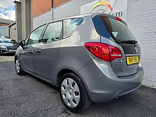Used 2011 Vauxhall Meriva Exclusiv Brown - Interior and Exterior details 4