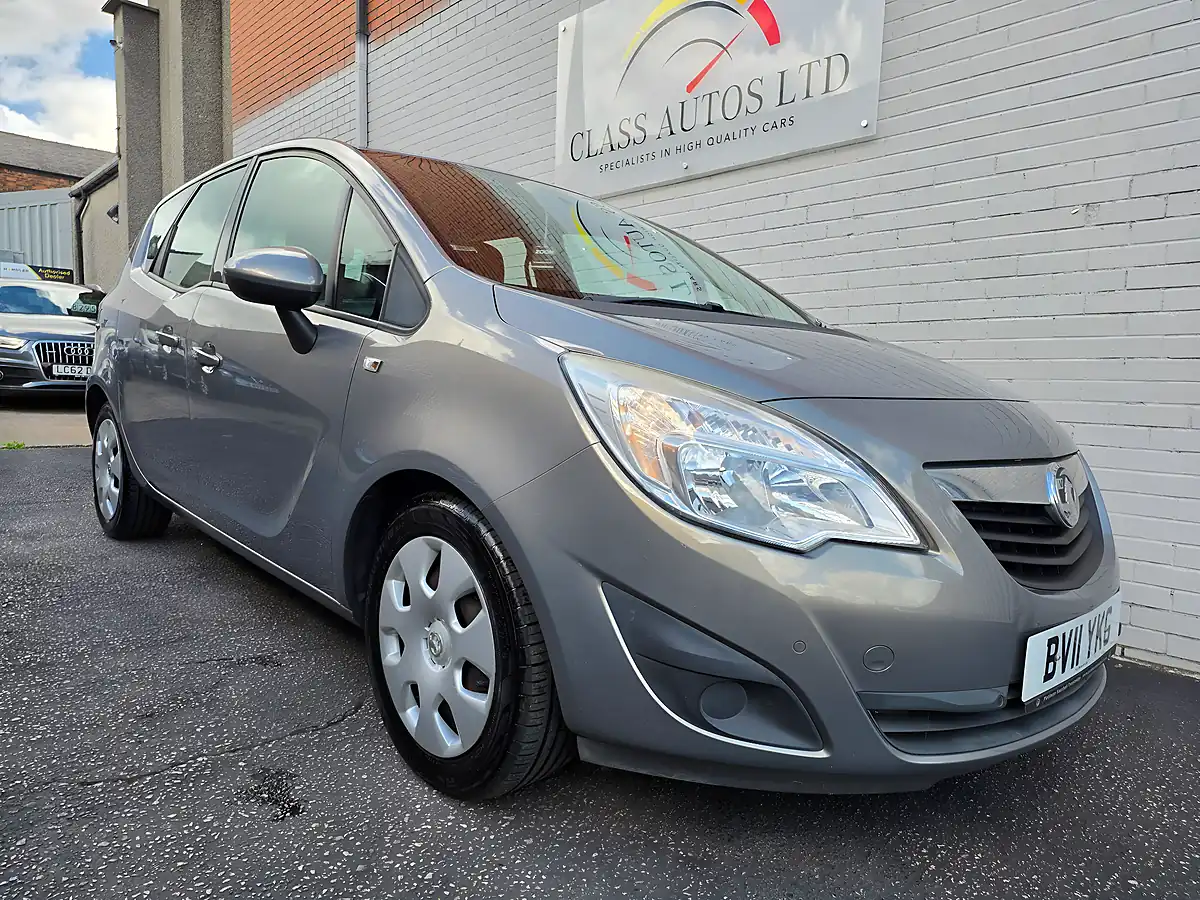 Used 2011 Vauxhall Meriva Exclusiv Brown - Interior and Exterior details 5