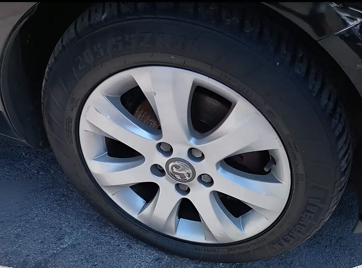 Used 2011 Vauxhall Meriva Se Black - Interior and Exterior details 19