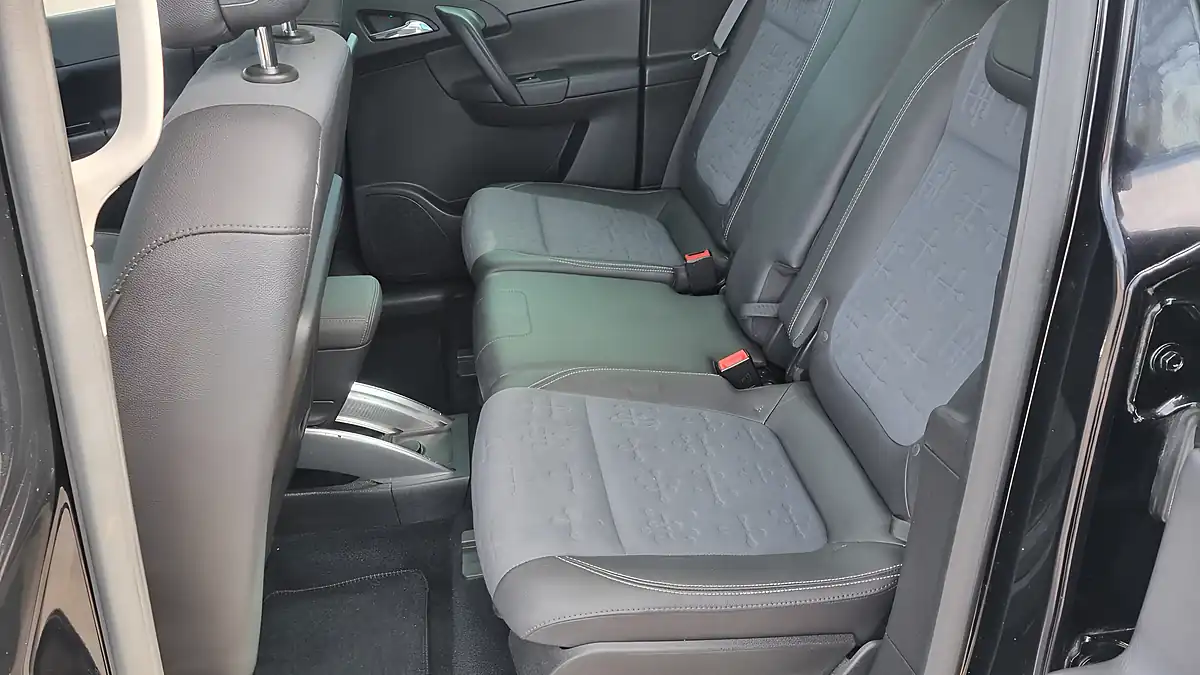 Used 2011 Vauxhall Meriva Se Black - Interior and Exterior details 10