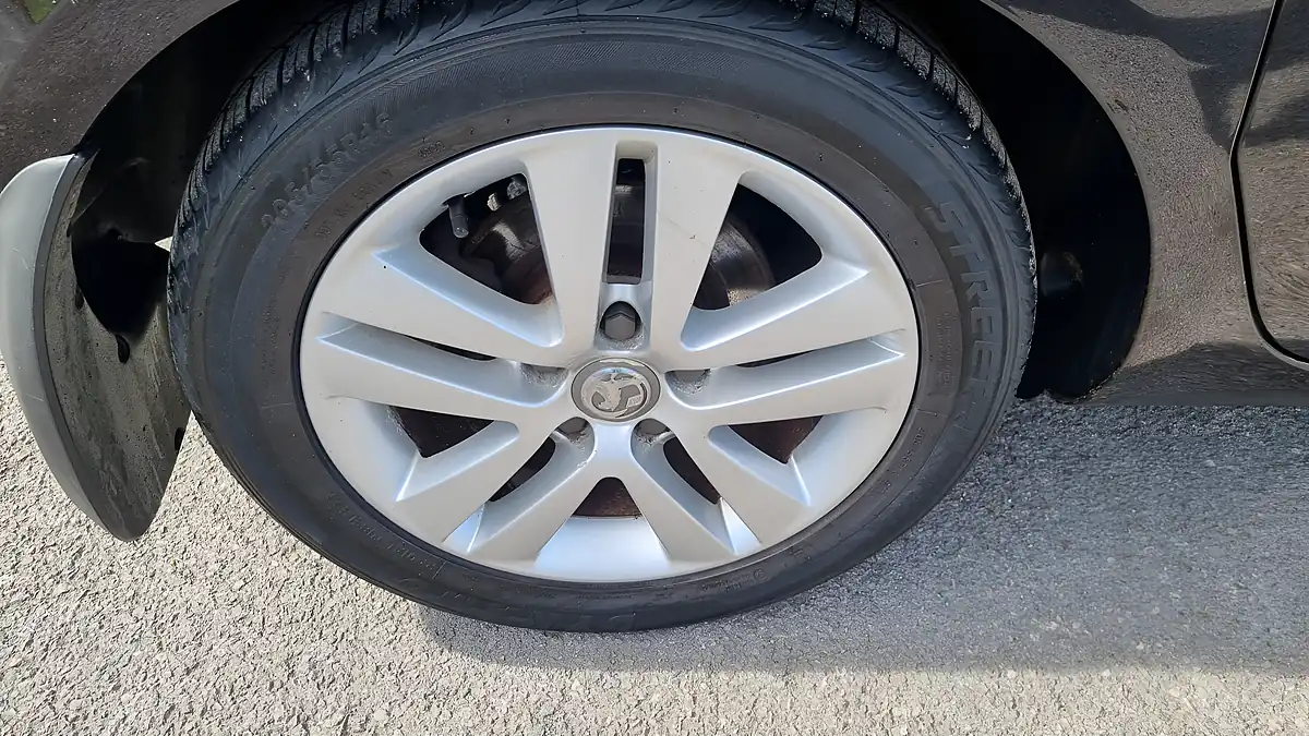 Used 2011 Vauxhall Meriva Se Black - Interior and Exterior details 12