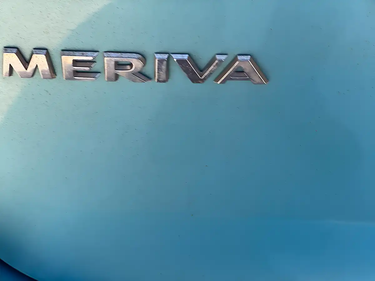 Used 2011 Vauxhall Meriva Se Blue - Interior and Exterior details 12