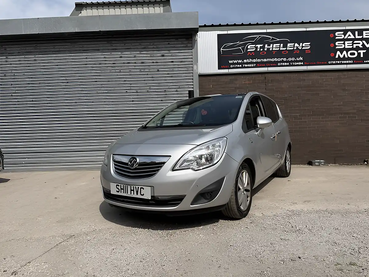 Used 2011 Vauxhall Meriva Se Silver - Front View