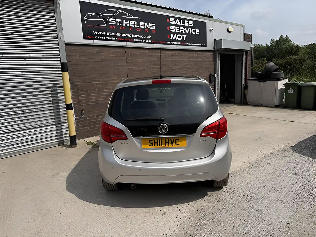 Used 2011 Vauxhall Meriva Se Silver - Interior and Exterior details 10