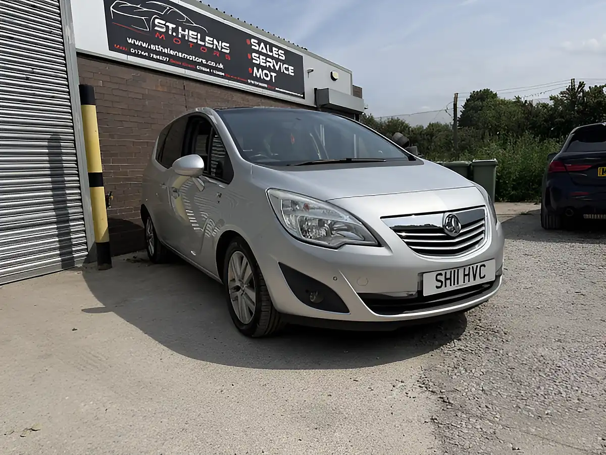 Used 2011 Vauxhall Meriva Se Silver - Interior and Exterior details 2
