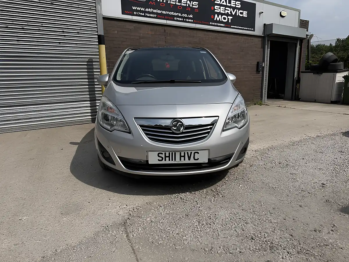 Used 2011 Vauxhall Meriva Se Silver - Interior and Exterior details 3